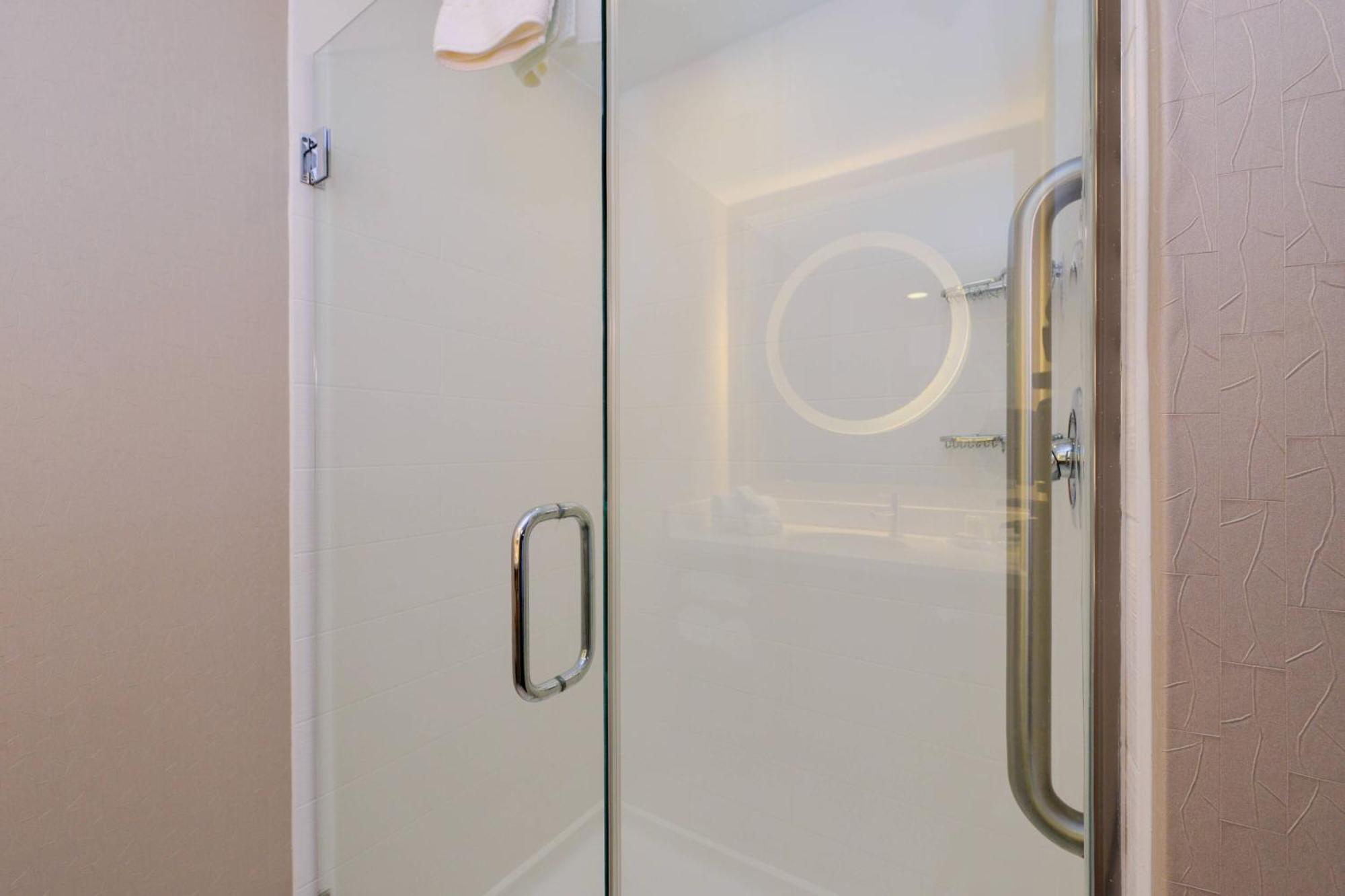 Springhill Suites Durham Chapel Hill Bagian luar foto